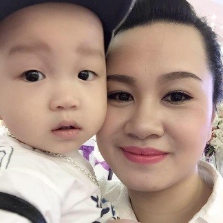 Chị Linh bán sỉ quần áo trẻ em tại Cần Thơ